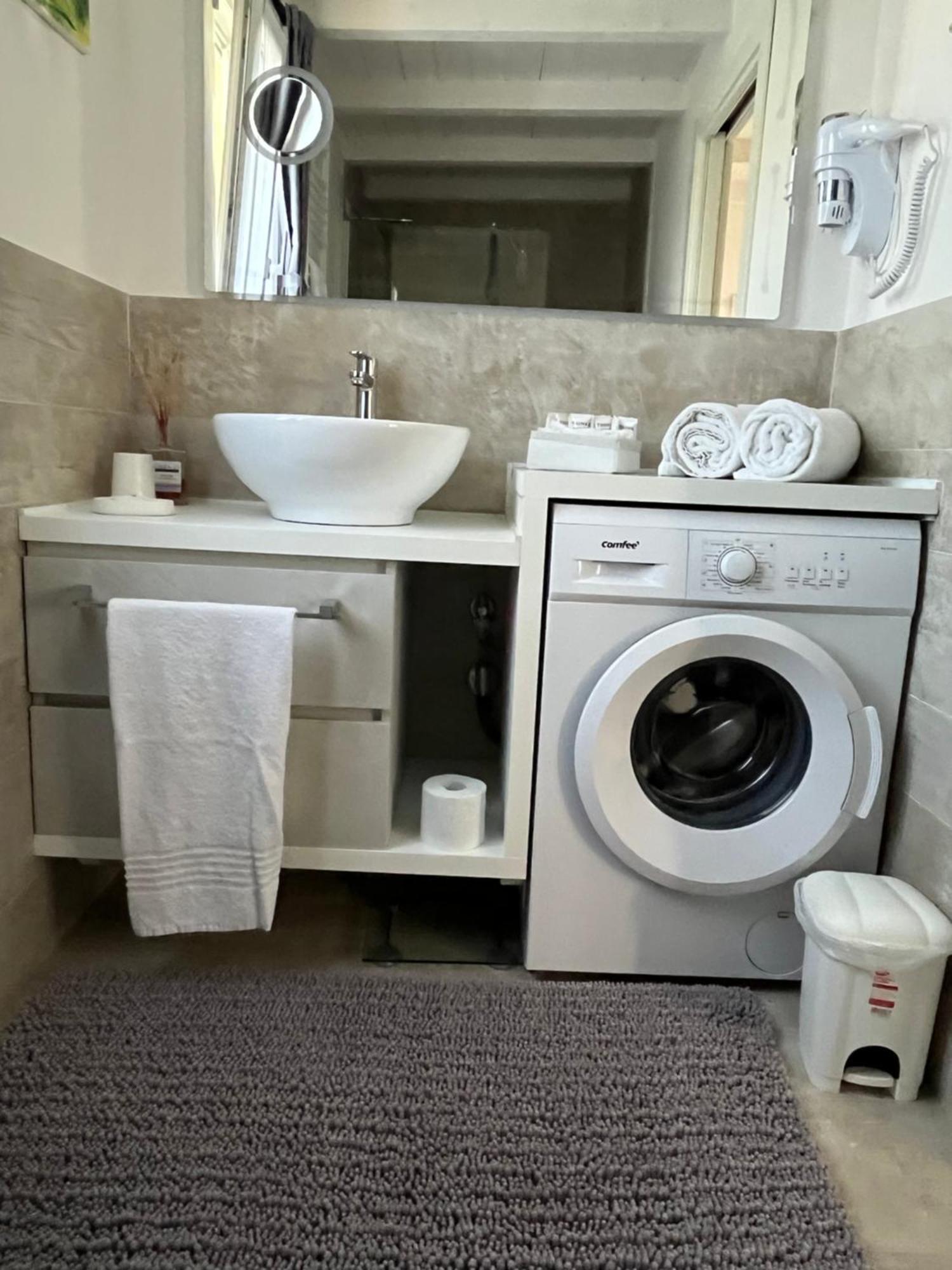Sirmionerooms Bagian luar foto