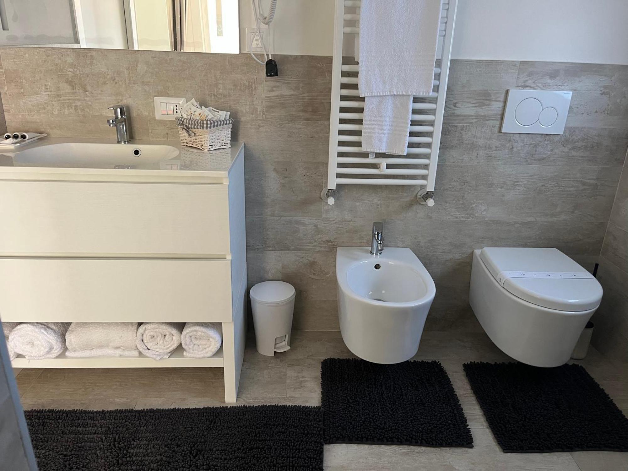 Sirmionerooms Bagian luar foto